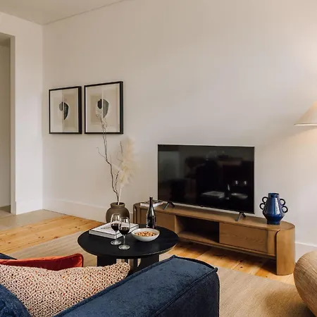 Ando Living - Corpo Santo House 리스본