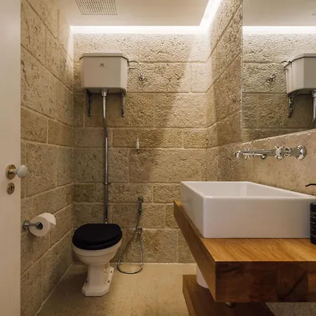 Ando Living - Corpo Santo House 리스본