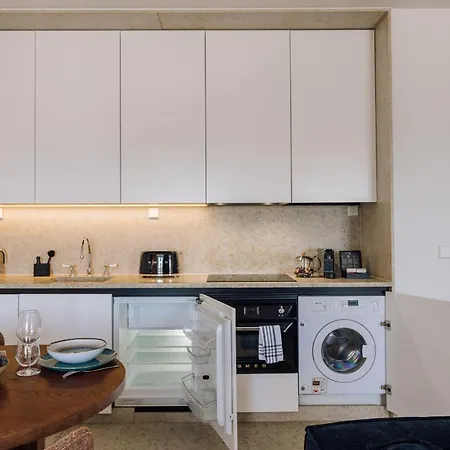 Ando Living - Corpo Santo House Apartment Lisbon