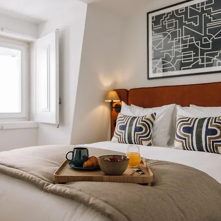Ando Living - Corpo Santo House