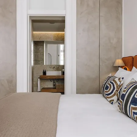 Ando Living - Corpo Santo House