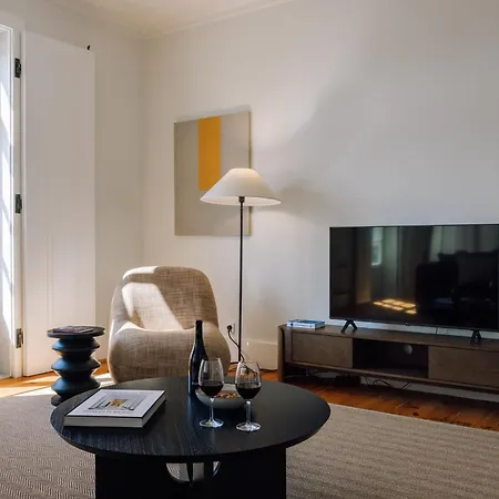 Ando Living - Corpo Santo House Apartment