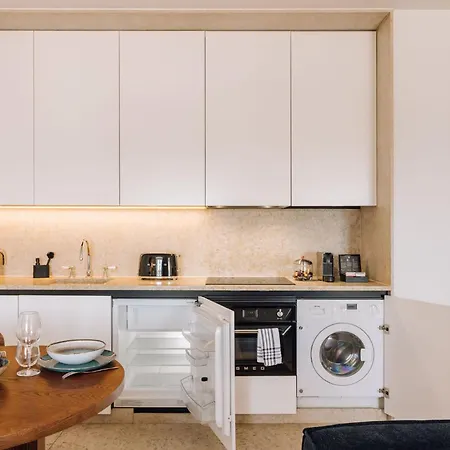 Ando Living - Corpo Santo House Apartment *