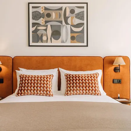 Ando Living - Corpo Santo House