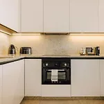 Ando Living - Corpo Santo House 4*