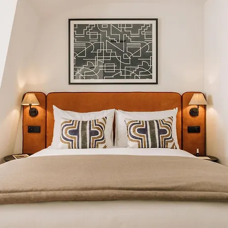 Ando Living - Corpo Santo House Apartment *