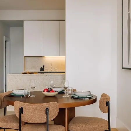 Aparthotel Ando Living - Corpo Santo House 4*