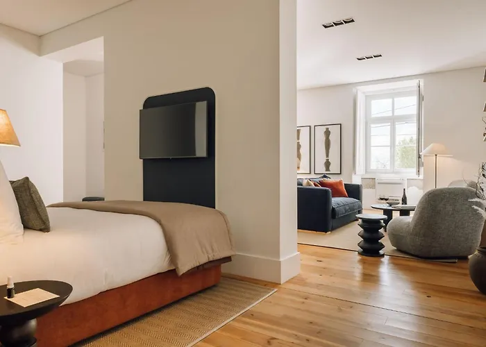 Ando Living - Corpo Santo House