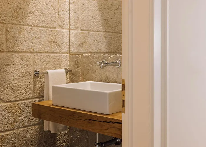 Ando Living - Corpo Santo House Aparthotel 4*