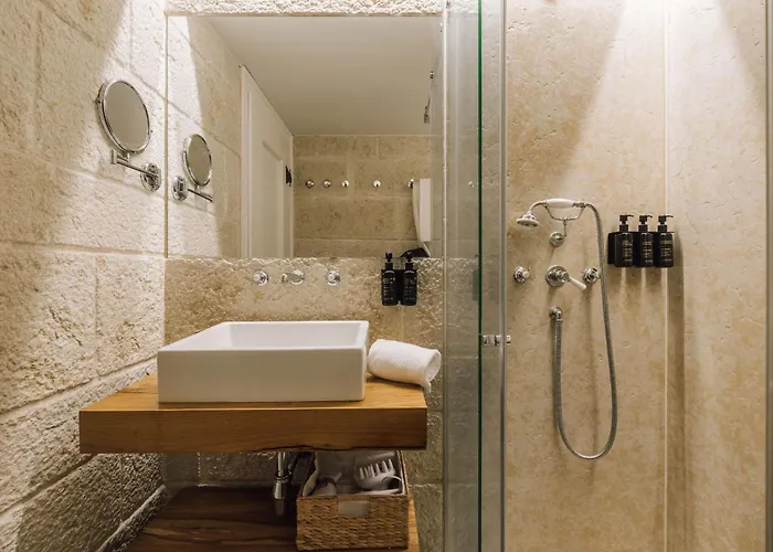 Ando Living - Corpo Santo House